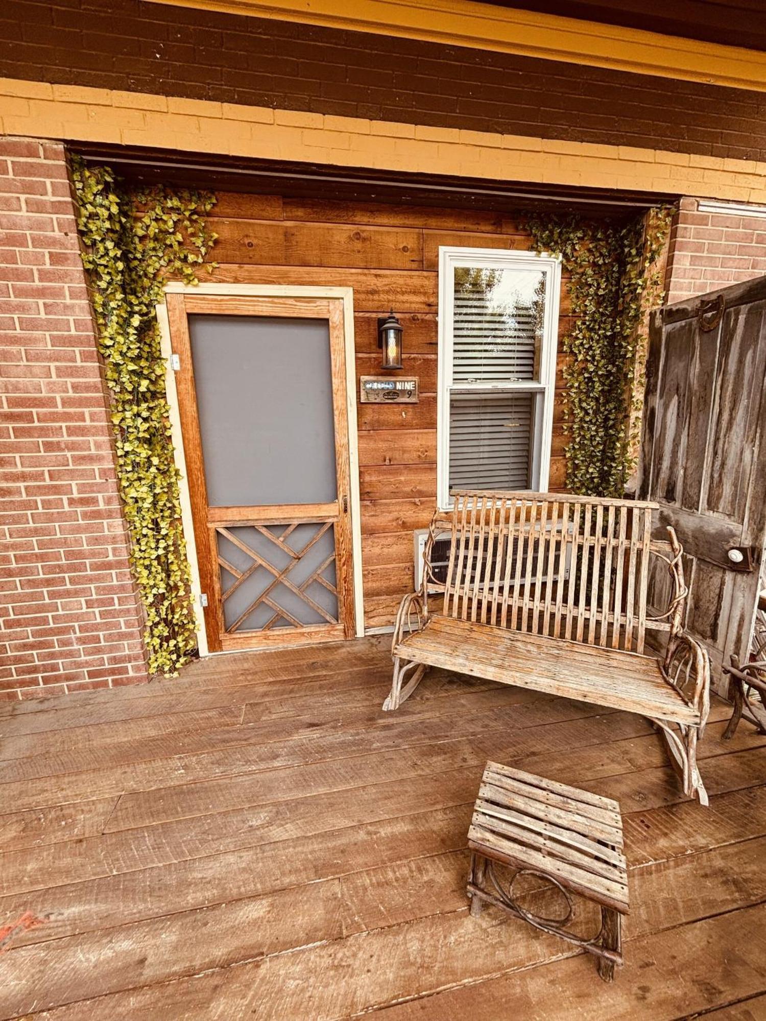 The Iris Garden Downtown Cottages And Suites Nashville Rum bild