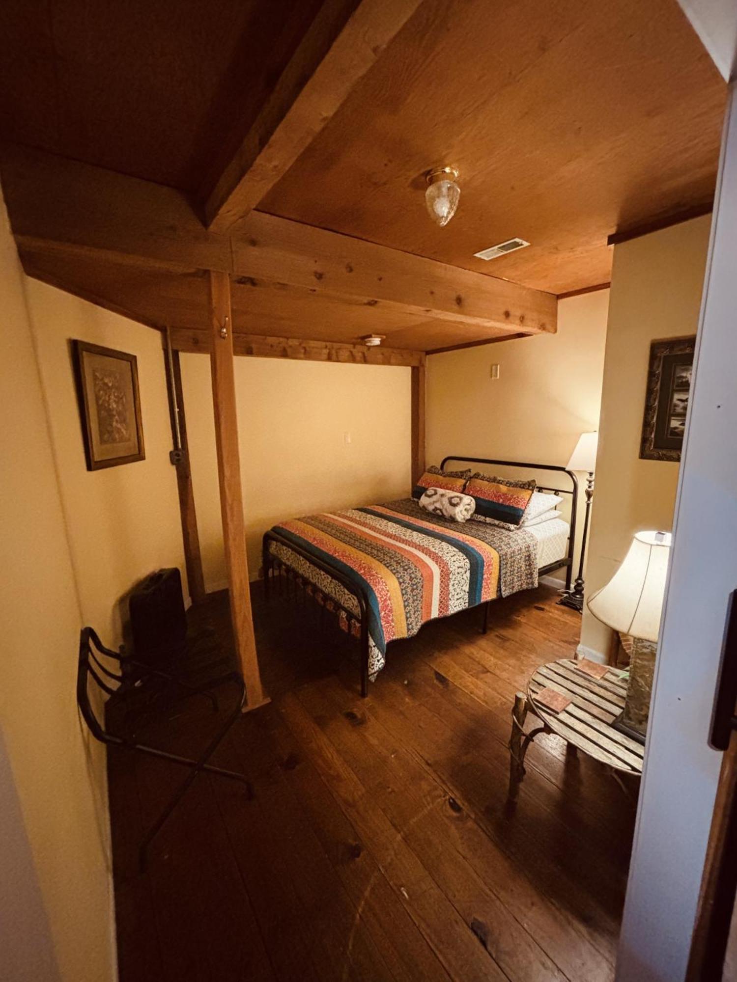The Iris Garden Downtown Cottages And Suites Nashville Rum bild